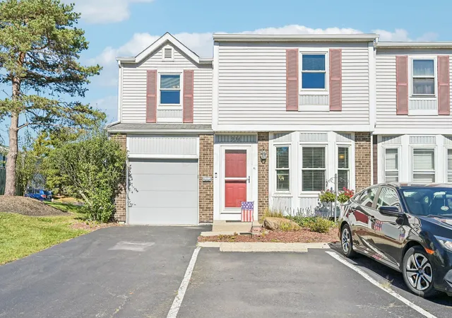 Photo 1 of Condo for sale at 936 Worthington Woods Blvd, Columbus, OH 43085 | MLS# 226040474 | Listing updated on 2026-10-24