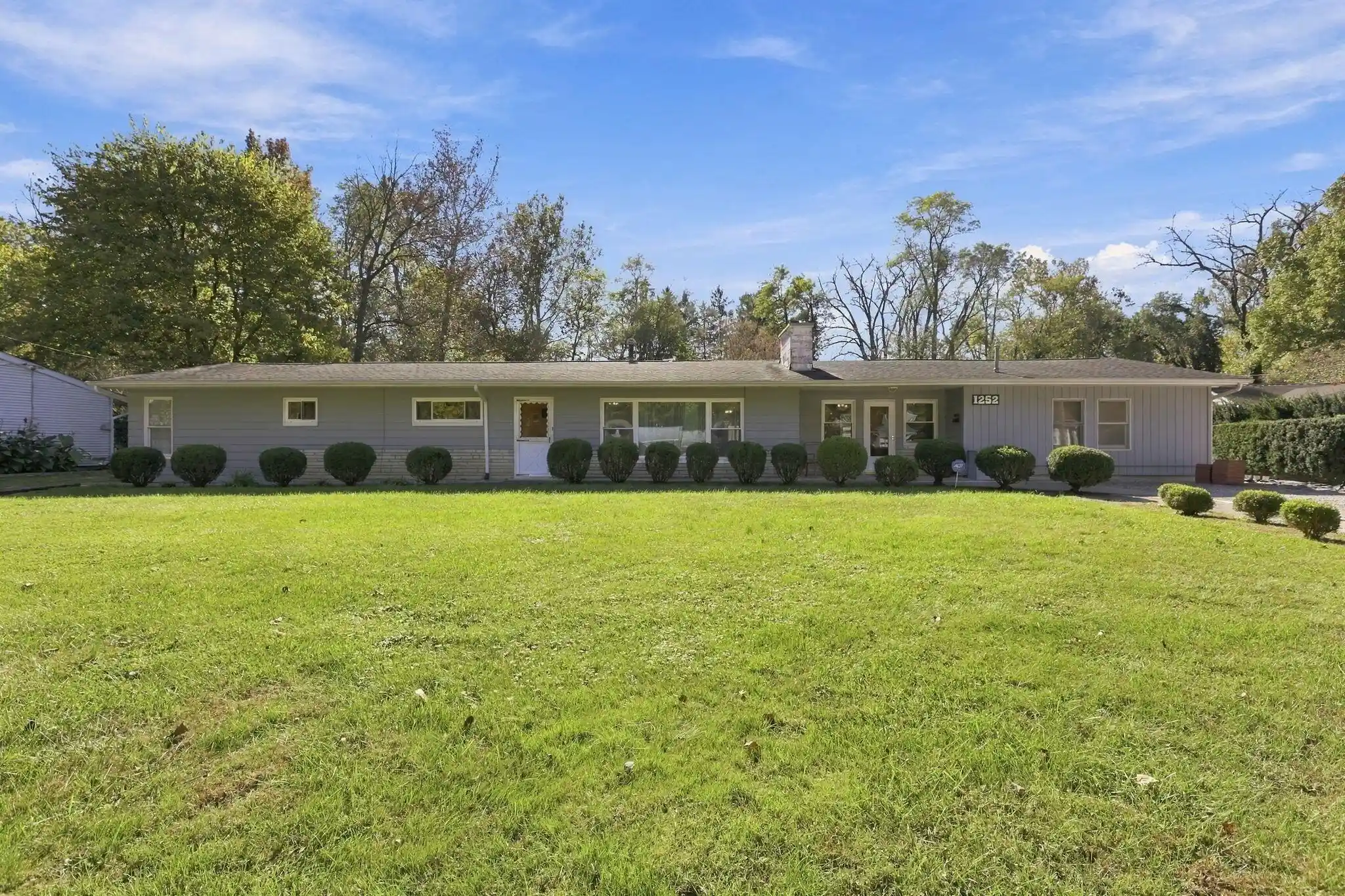 Photo 1 of Single family home for sale at 1252 E Allen St, Lancaster, OH 43130 | MLS# 226040064 | Listing updated on 2026-10-21