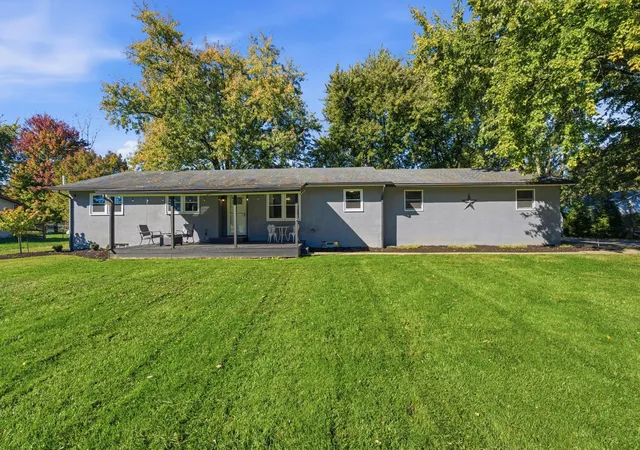 Single family home for sale at 10322 York Rd SW, Baltimore, OH 43105 | MLS# 226039806
