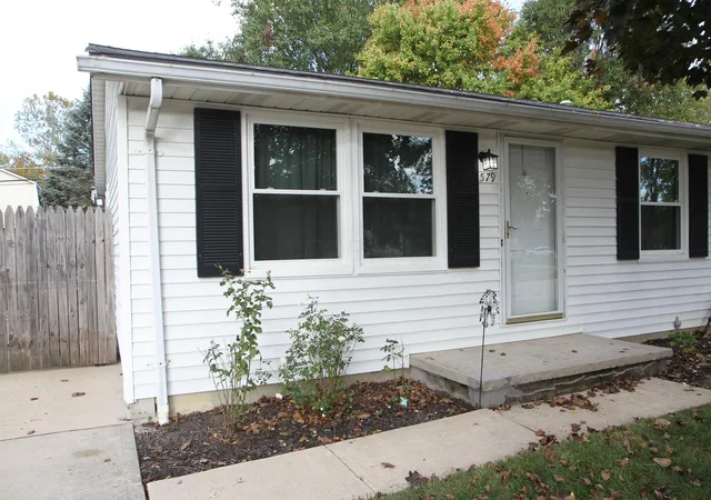 Photo 1 of Single family home for sale at 579 Executive Blvd, Delaware, OH 43015 | MLS# 226039787 | Listing updated on 2026-10-27