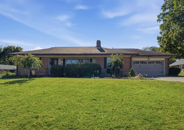Photo 1 of Single family home for sale at 70 Fruit Hl Dr, Chillicothe, OH 45601 | MLS# 226040174 | Listing updated on 2026-10-28
