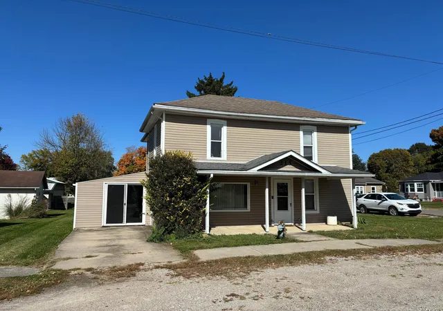 Single family home for sale at 213 Foster St, Pleasantville, OH 43148 | MLS# 226040571
