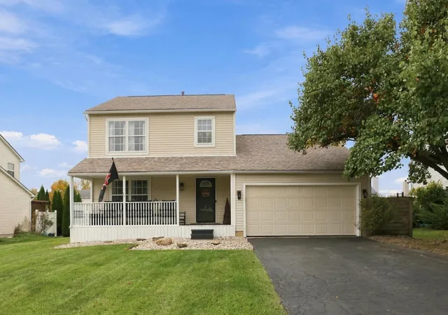 Single family home for sale at 1595 Heatherview Ln, Heath, OH 43056 | MLS# 226039971