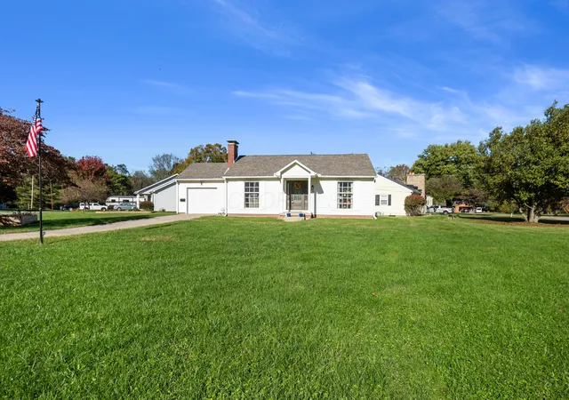 Photo 1 of Single family home for sale at 291 Peters Ave, Lancaster, OH 43130 | MLS# 226040044 | Listing updated on 2026-10-26