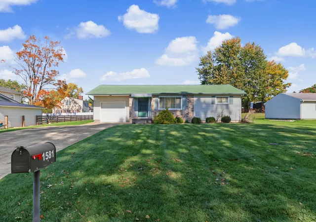 Photo 1 of Sale Pending at 1581 Grace St, Mansfield, OH 44905 | MLS# 226040075 | Listing updated on 2026-10-22