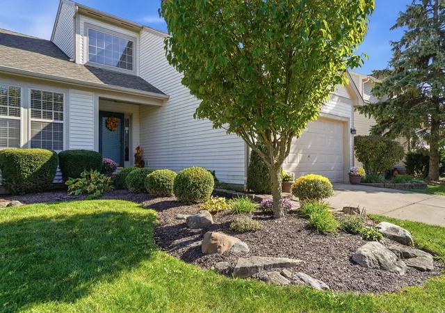 Photo 1 of Single family home for sale at 956 Portlock Dr, Columbus, OH 43228 | MLS# 226040042 | Listing updated on 2026-10-23