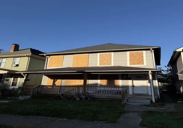 Multi family home for sale at 1877-1879 S Bruck St, Columbus, OH 43207 | MLS# 226040077