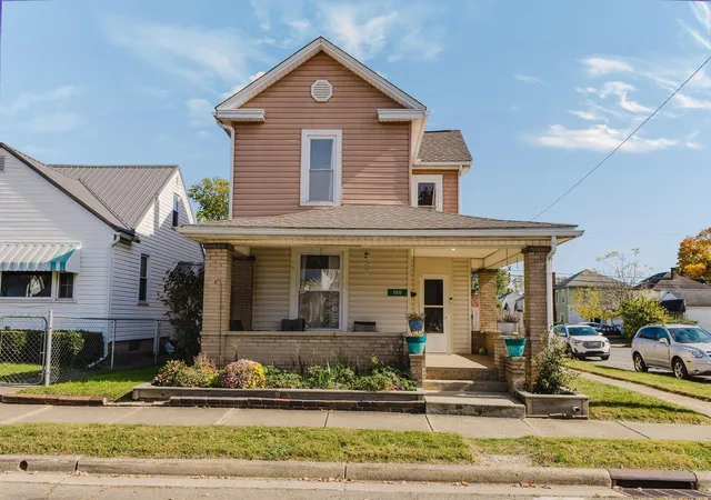 Photo 1 of Single family home for sale at 500 N Eastwood Ave, Lancaster, OH 43130 | MLS# 226040911 | Listing updated on 2026-10-30