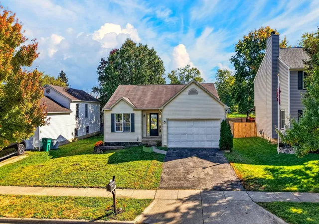 Photo 1 of Single family home for sale at 4068 Gallatin Dr, Obetz, OH 43207 | MLS# 226040170 | Listing updated on 2026-10-25