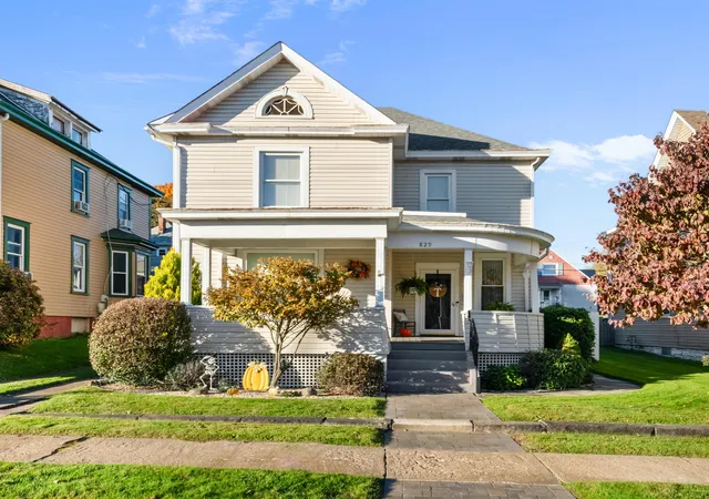 Single family home for sale at 829 Orchard Grv Ave, East Liverpool, OH 43920 | MLS# 226040126