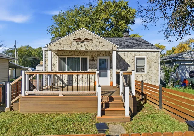 Photo 1 of Single family home for sale at 1205 Brown Rd, Columbus, OH 43223 | MLS# 226040161 | Listing updated on 2026-10-22