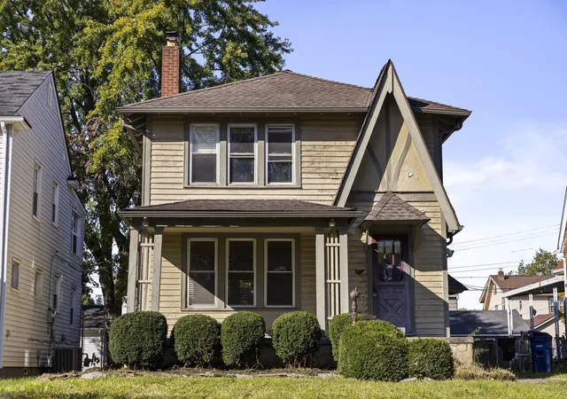 Photo 1 of Single family home for sale at 585 Binns Blvd, Columbus, OH 43204 | MLS# 226040246 | Listing updated on 2026-10-22