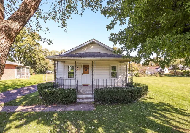 Single family home for sale at 132 Rockwell Rd, Columbus, OH 43207 | MLS# 226040182