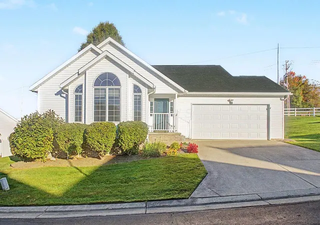 Photo 1 of Single family home for sale at 17 Waters Edge Dr, Mount Vernon, OH 43050 | MLS# 226040216 | Listing updated on 2026-10-26