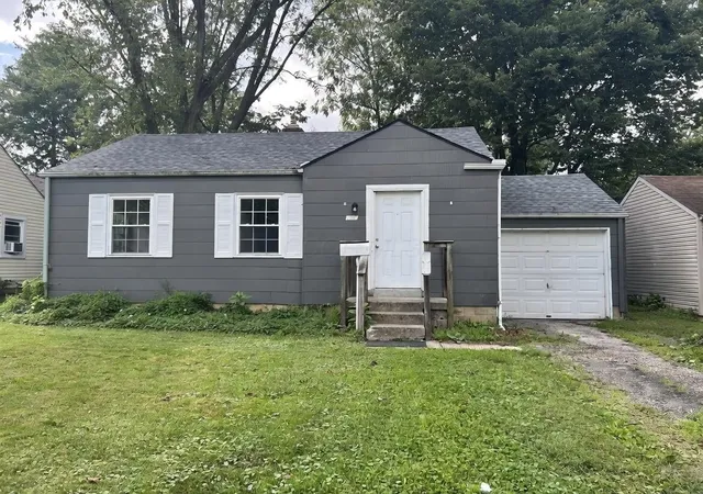 Photo 1 of Single family home for sale at 261 Lowell Rd, Columbus, OH 43209 | MLS# 226040250 | Listing updated on 2026-10-22