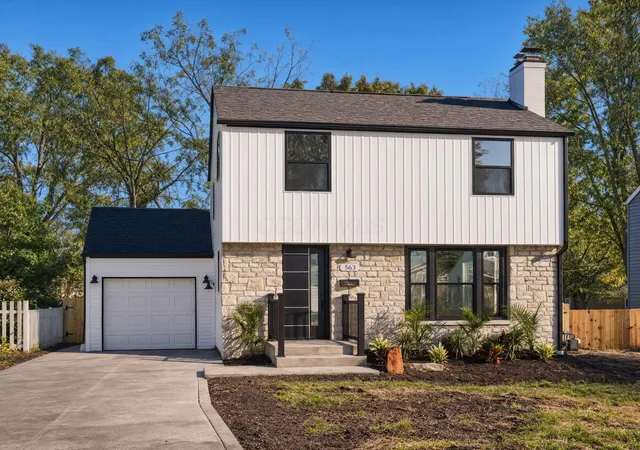 Single family home for sale at 563 Park Blvd, Worthington, OH 43085 | MLS# 226040310