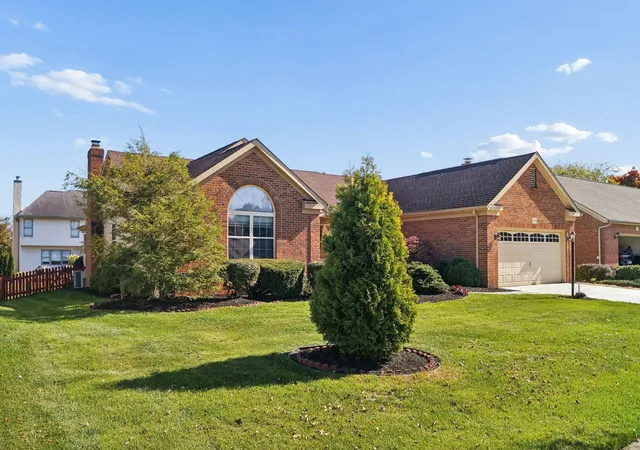 Single family home for sale at 4646 Hunting Crk Dr, Grove City, OH 43123 | MLS# 226040374