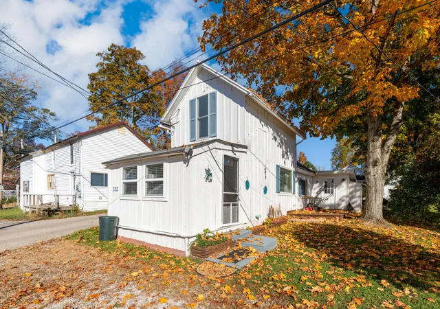 Photo 1 of Single family home for sale at 383 21st Street, Lancaster, OH 43130 | MLS# 226040415 | Listing updated on 2026-10-23