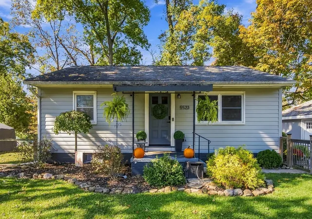 Photo 1 of Single family home for sale at 5523 Walnut View Blvd, Columbus, OH 43230 | MLS# 226040493 | Listing updated on 2026-10-27