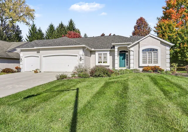 Photo 1 of Single family home for sale at 7512 Lismore Dr, Reynoldsburg, OH 43068 | MLS# 226040949 | Listing updated on 2026-10-30