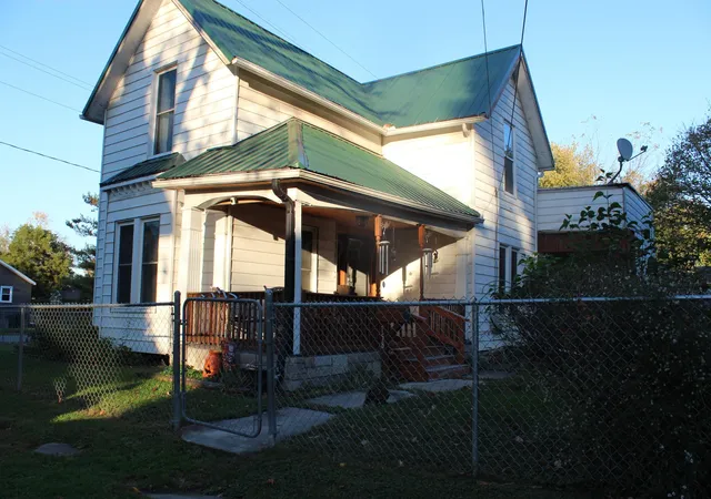 Photo 1 of Single family home for sale at 158 N Grand Ave, Marion, OH 43302 | MLS# 226040620 | Listing updated on 2026-10-29