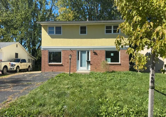 Photo 1 of Single family home for sale at 2651 Brownfield Rd, Columbus, OH 43232 | MLS# 226040536 | Listing updated on 2026-10-24