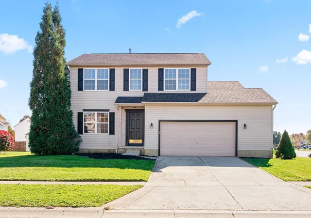 Single family home for sale at 311 Enos Loomis St, Pataskala, OH 43062 | MLS# 226040558