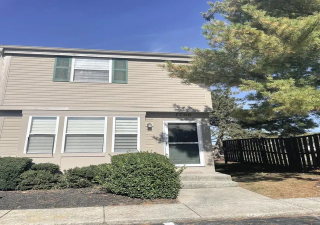 Condo for sale at 7706 Barkwood Dr #3E, Worthington, OH 43085 | MLS# 226040588