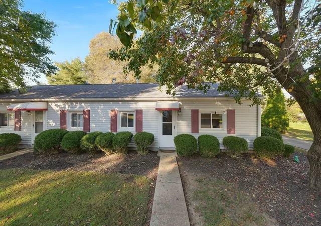 Photo 1 of Sale Pending at 435 Ray Ave #435, Circleville, OH 43113 | MLS# 226040604 | Listing updated on 2026-10-29
