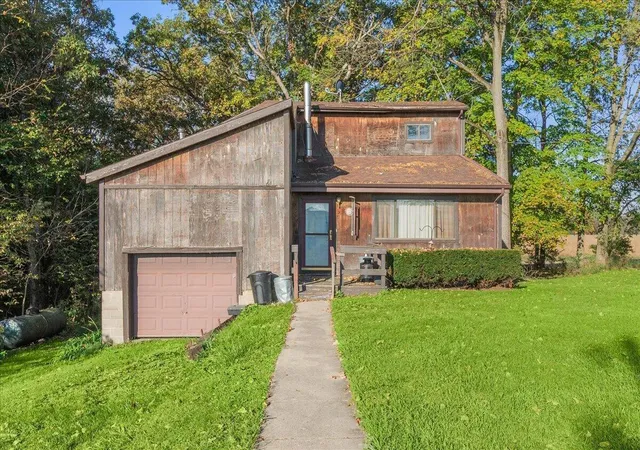 Single family home for sale at 2908 Lippincott Rd, Urbana, OH 43078 | MLS# 226040574