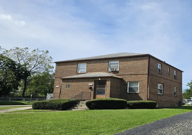 Photo 1 of Townhouse for sale at 755 S Burgess Ave, Columbus, OH 43204 | MLS# 226040695 | Listing updated on 2026-10-26