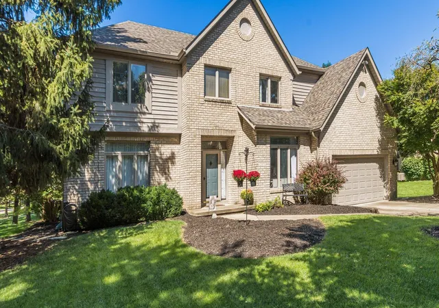 Photo 1 of Single family home for sale at 12075 Woodrow Ln, Pickerington, OH 43147 | MLS# 226040669 | Listing updated on 2026-10-30