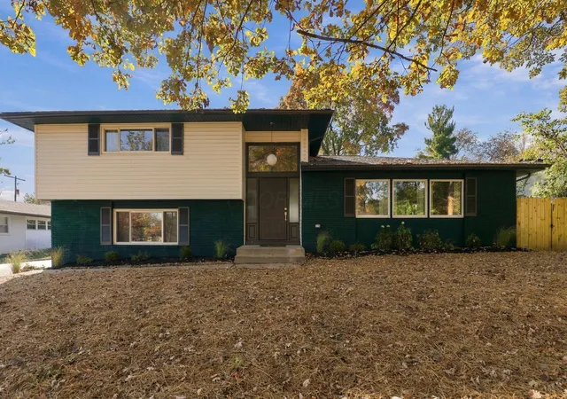 Photo 1 of Single family home for sale at 999 Norway Dr, Columbus, OH 43221 | MLS# 226040713 | Listing updated on 2026-10-30
