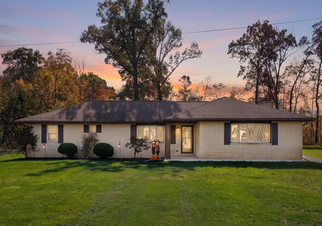 Photo 1 of Single family home for sale at 1135 Owens Rd W, Marion, OH 43302 | MLS# 226040909 | Listing updated on 2026-10-28