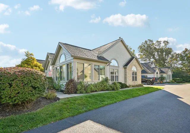Condo for sale at 3741 Orchard Way, Powell, OH 43065 | MLS# 226040829