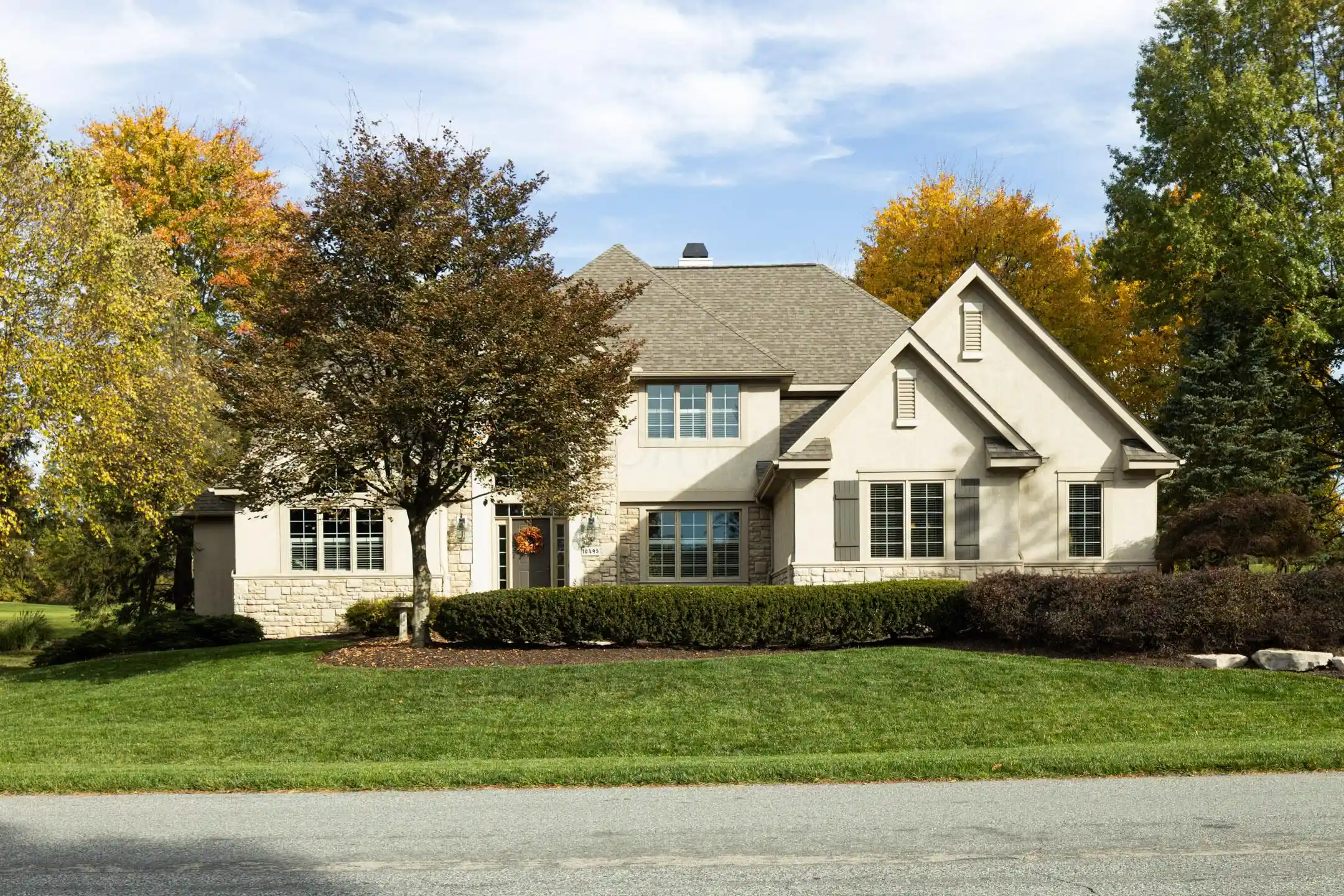 Single family home for sale at 10495 Wellington Blvd, Powell, OH 43065 | MLS# 226041301