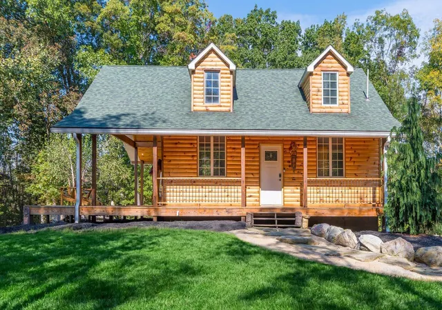 Photo 1 of Single family home for sale at 19462 Kansas Rd, Quaker City, OH 43773 | MLS# 226040780 | Listing updated on 2026-10-27