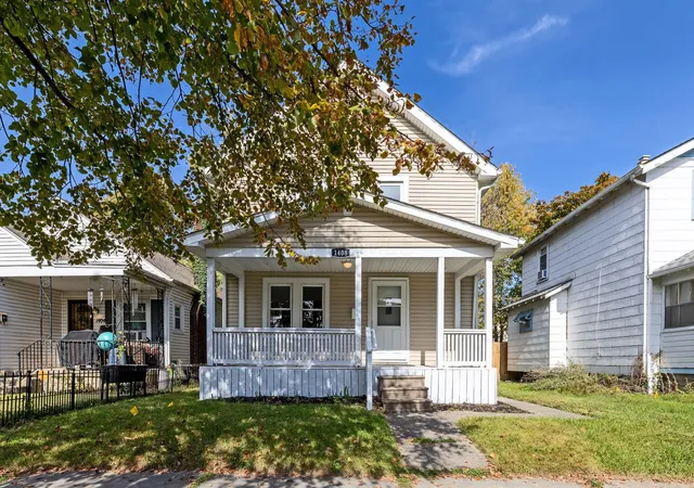 Photo 1 of Single family home for sale at 1408 Briarwood Ave, Columbus, OH 43211 | MLS# 226040921 | Listing updated on 2026-10-30