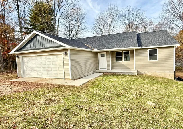Photo 1 of Single family home for sale at 703 Greenbriar Cir, Howard, OH 43028 | MLS# 226040895 | Listing updated on 2026-10-28