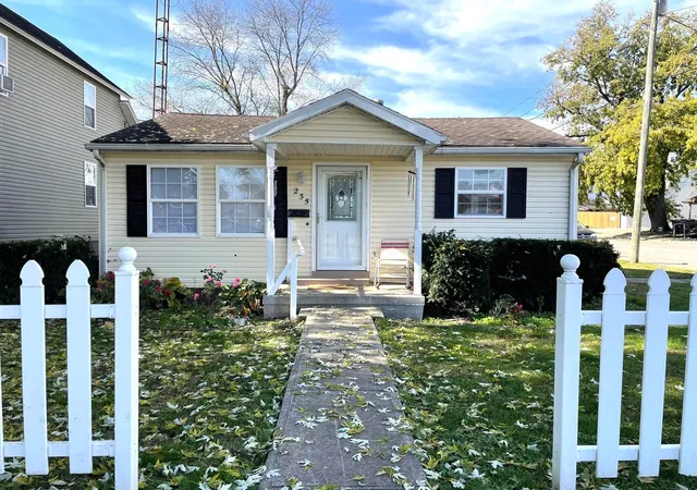 Single family home for sale at 235 Welsh Ave, Lancaster, OH 43130 | MLS# 226040898