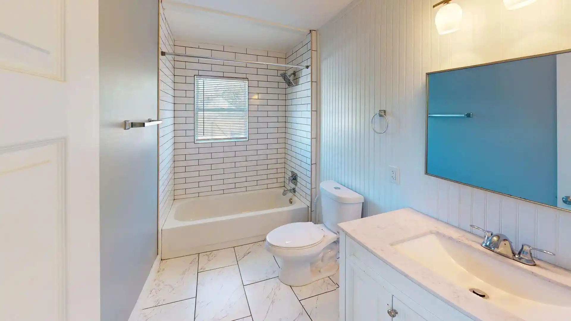 Single family home for sale at 280 S Ogden Ave, Columbus, OH 43204 | MLS# 226041368