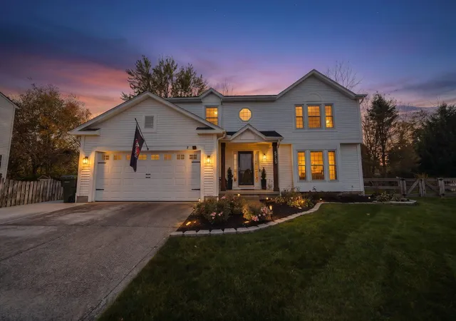 Single family home for sale at 2755 Quailview Ln, Hilliard, OH 43026 | MLS# 226041056