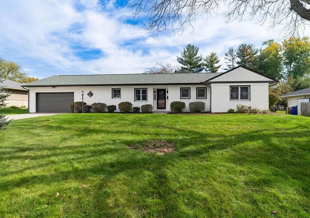 Single family home for sale at 3784 Chevington Rd, Columbus, OH 43220 | MLS# 226040998
