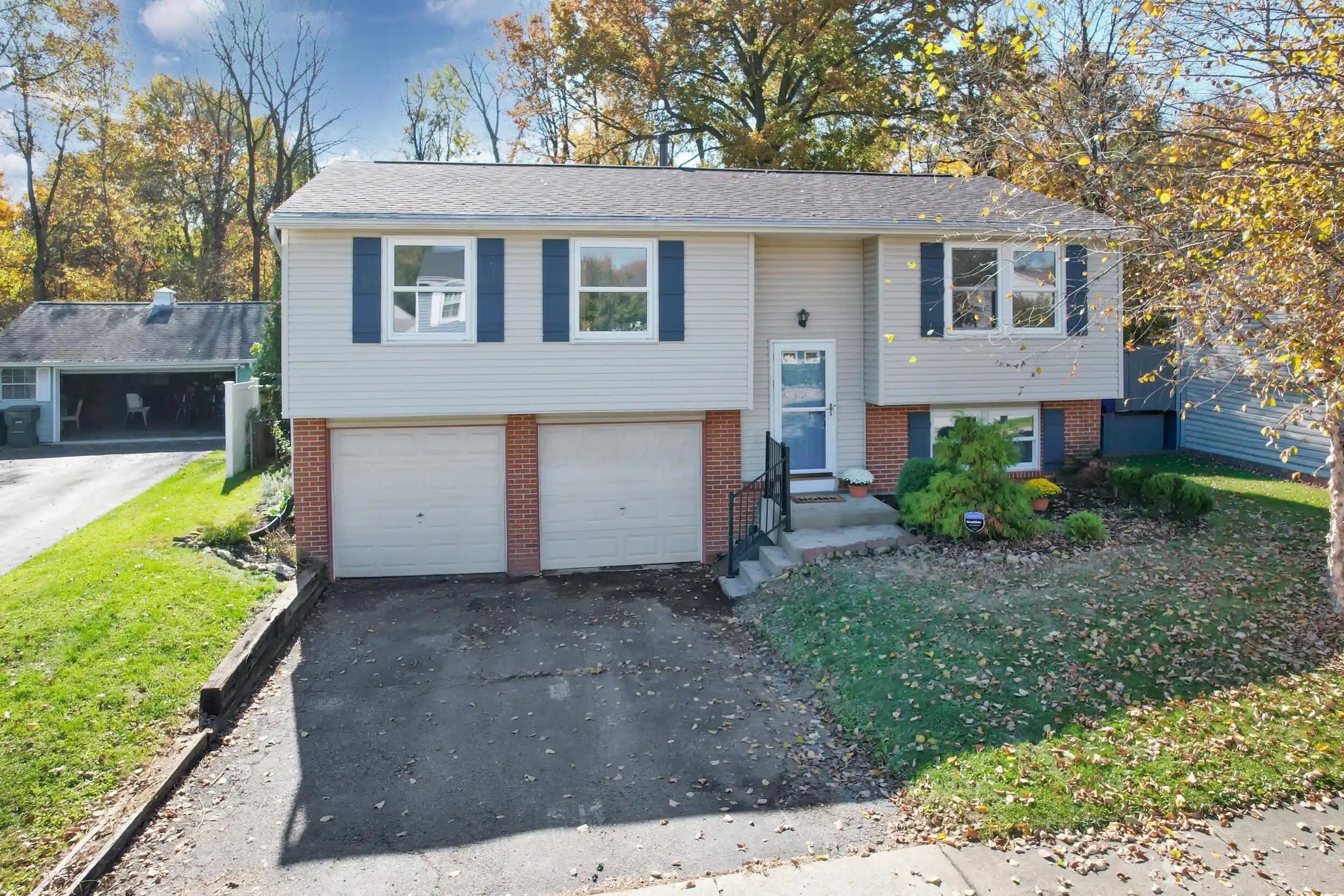 Single family home for sale at 4099 Jonquil St, Columbus, OH 43224 | MLS# 226041001