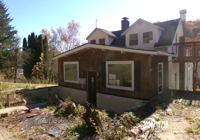 Single family home for sale at 795 Blue Valley Rd SE, Lancaster, OH 43130 | MLS# 226041061