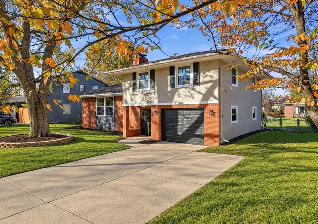 Photo 1 of Single family home for sale at 1504 Firwood Dr, Columbus, OH 43229 | MLS# 226041156 | Listing updated on 2026-10-30
