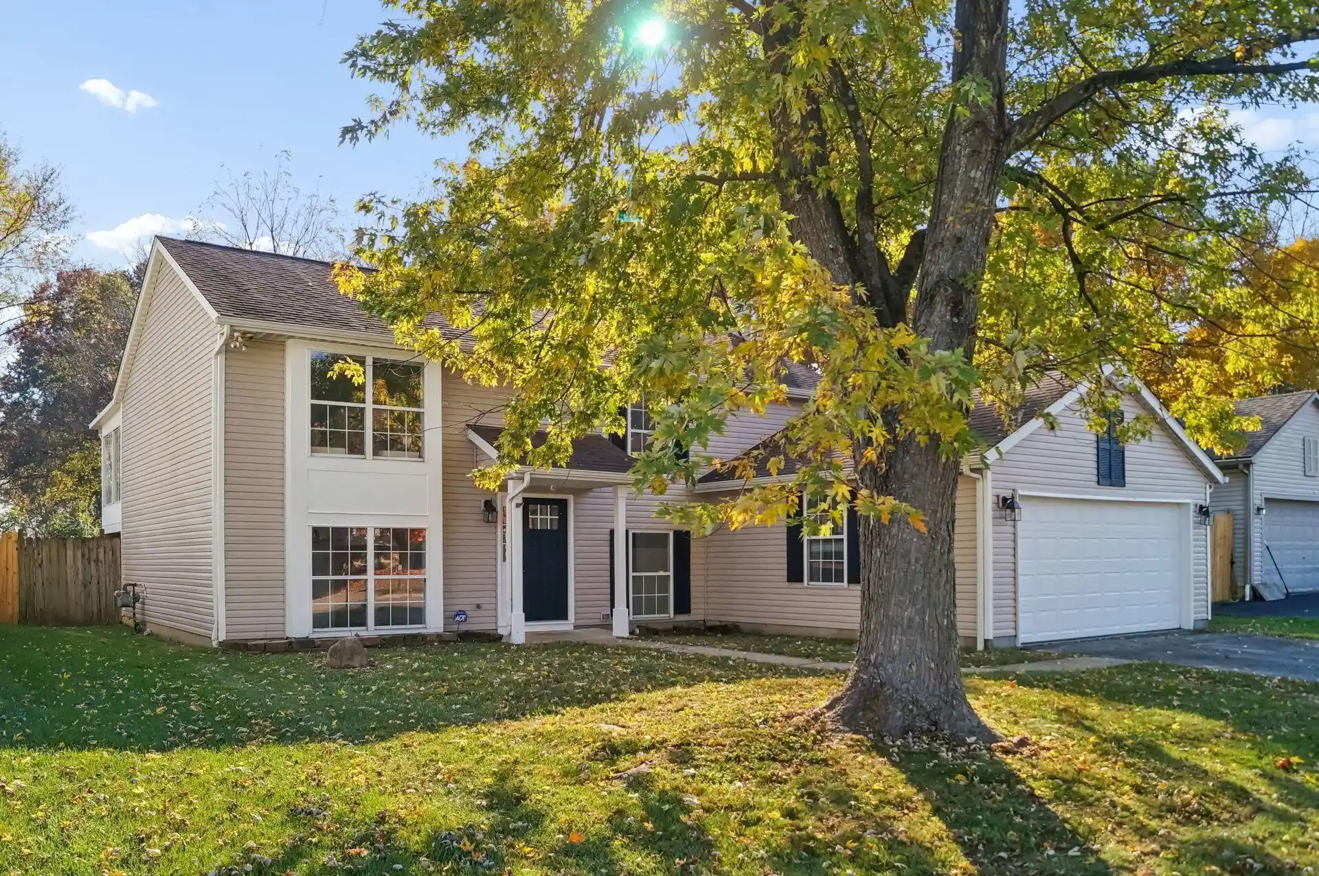 Single family home for sale at 3279 Lone Spruce Rd, Columbus, OH 43219 | MLS# 226041300