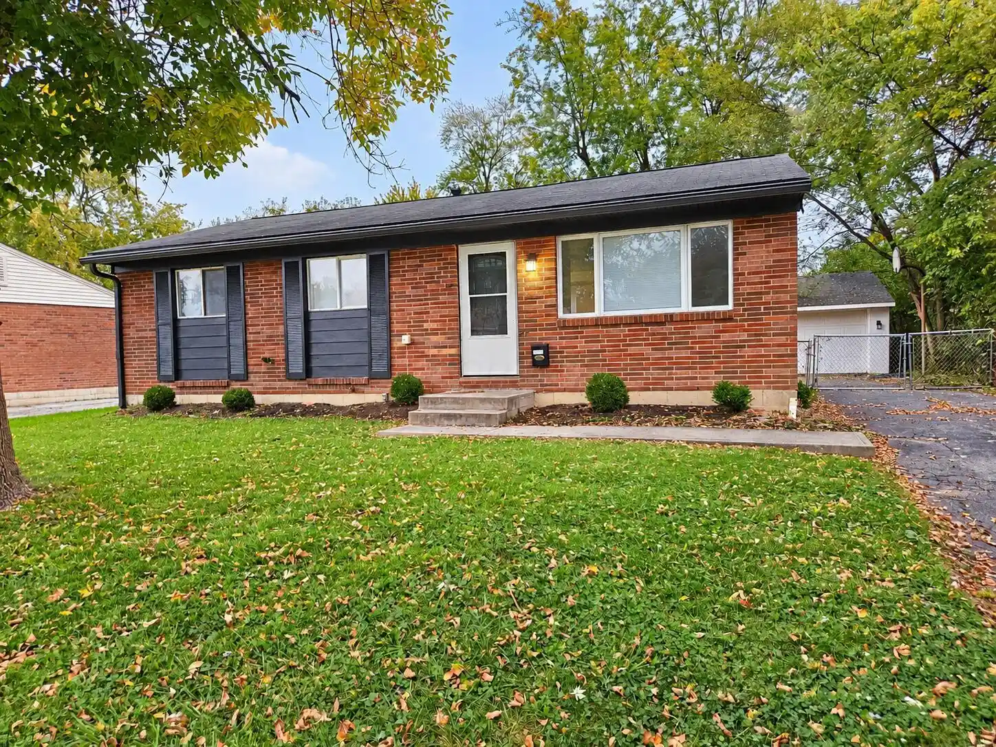 Single family home for sale at 2094 Wadsworth Dr, Columbus, OH 43232 | MLS# 226041357