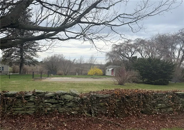 2nd image of 249 Middle Rd, Portsmouth, RI 02871 | MLS# 1381649