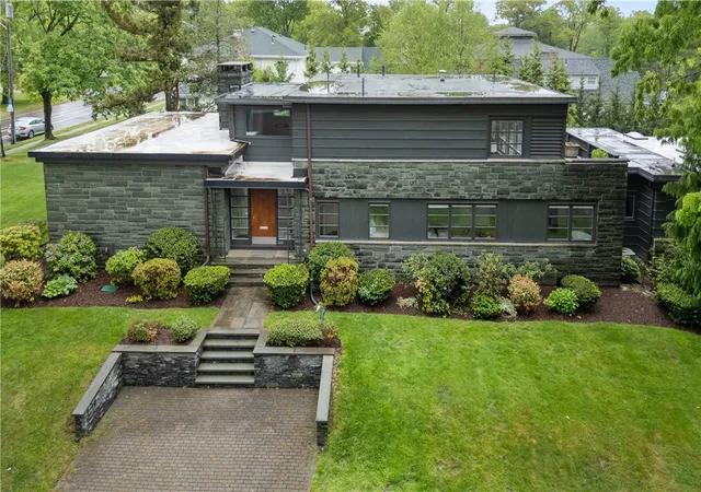 3rd image of 80 Clarendon Ave, Providence, RI 02906 | MLS# 1385274
